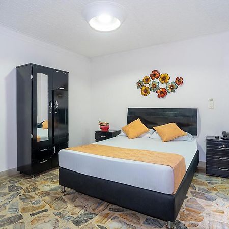 Hotel Barcelona Estadio Μεντεγίν Εξωτερικό φωτογραφία