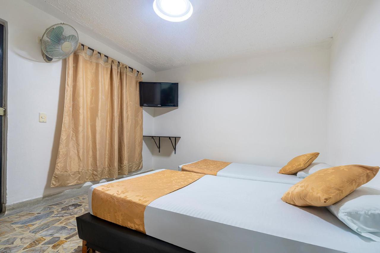 Hotel Barcelona Estadio Μεντεγίν Εξωτερικό φωτογραφία